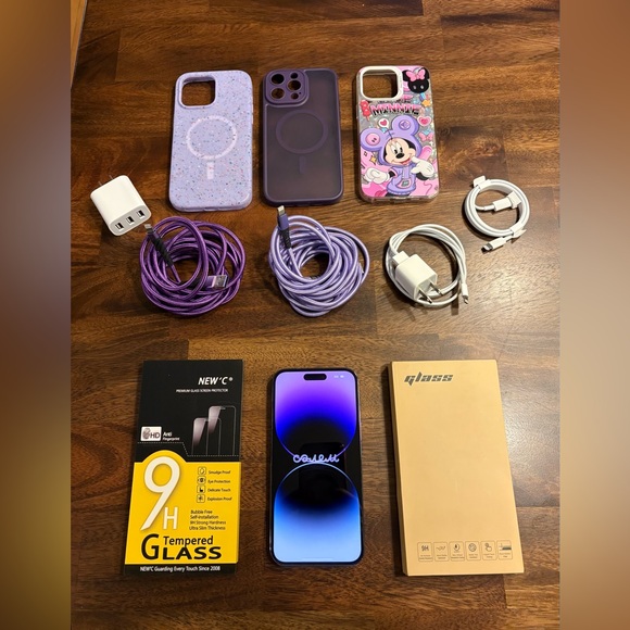 Apple iPhone 14 Pro Max Bundle in Deep Purple - UNLOCKED - 128 GB - MINT! - Picture 9 of 9